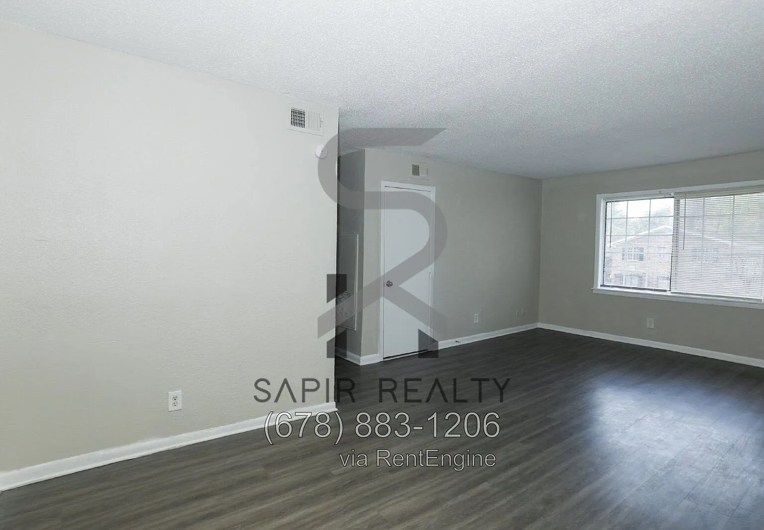 2 bed, 1.5 bath, 760 sqft, $950 — Photo 2