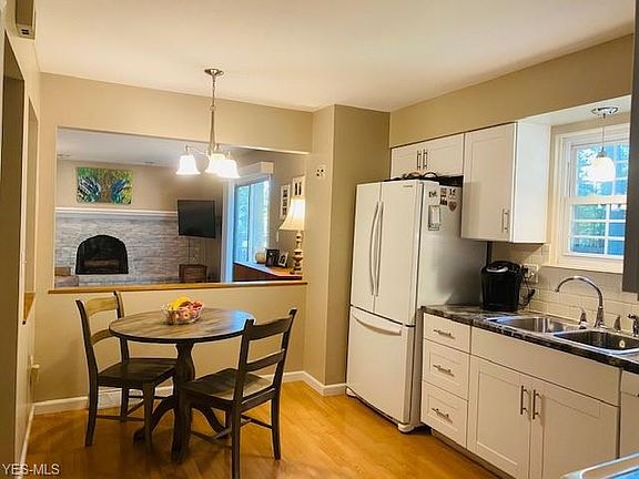 5th image of 3969 Canterbury Dr