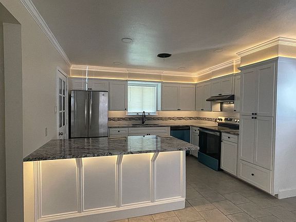 2nd image of 1731 Captain Shreve Dr