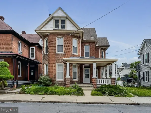 125 Snider Ave, Waynesboro, PA 17268