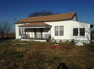 1821 E Lake Creek Rd, Riesel, TX 76682