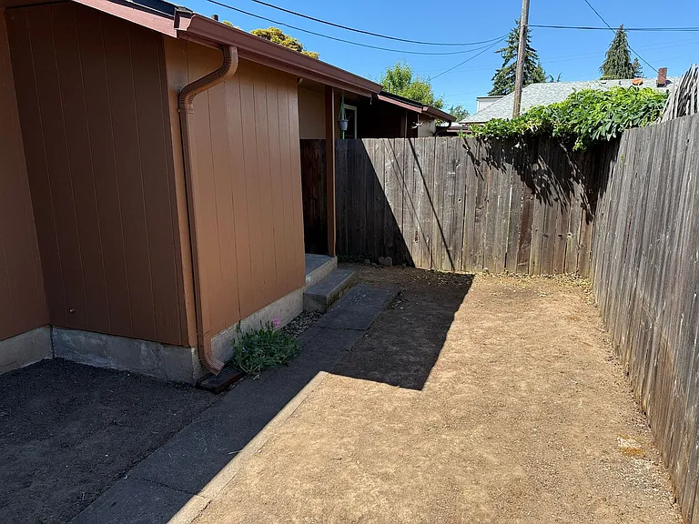 231 Holeman Ave — Photo 18