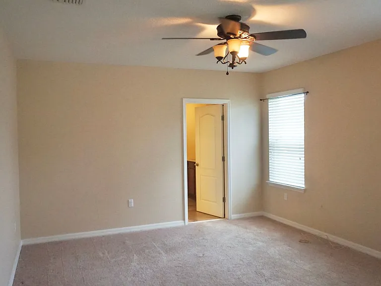 1445 Wallace Manor Pass — Photo 9
