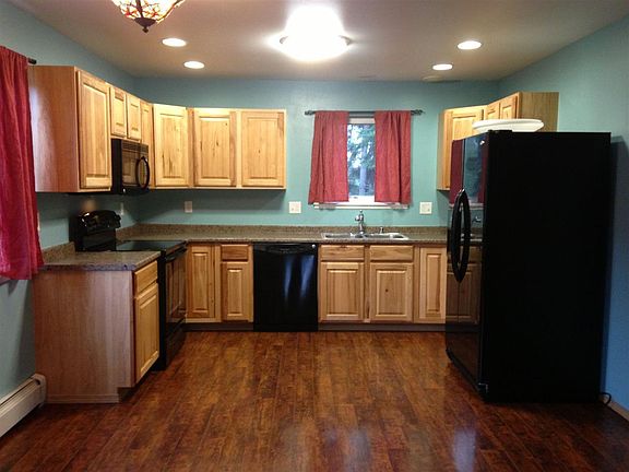 2nd image of 199 Vassar Cir