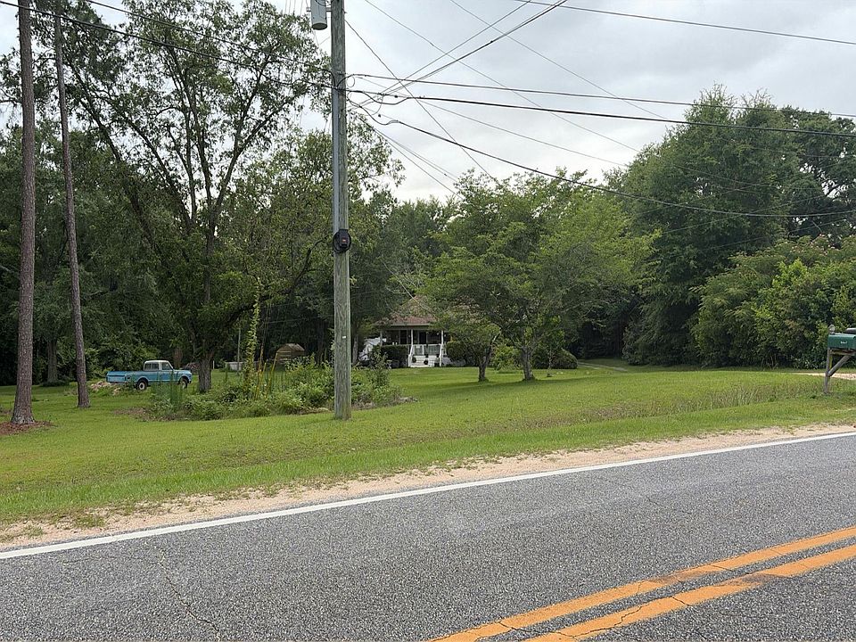 2nd image of 3369 Hamlin Rd