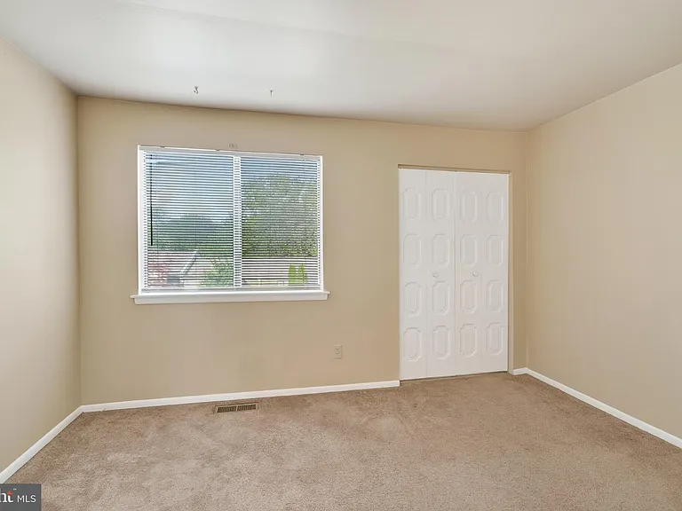 803 Valley Dr — Photo 29