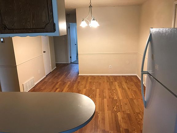 5th image of 332 NW 62nd St