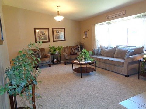 2nd image of 536 Kirby Dr