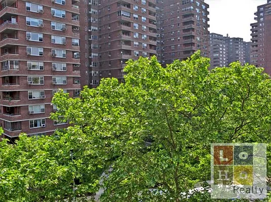 Sold by LoHo Realty | media 14