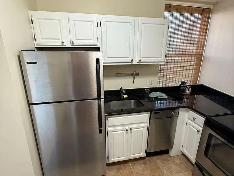 1939 Chestnut St #4C — Photo 15
