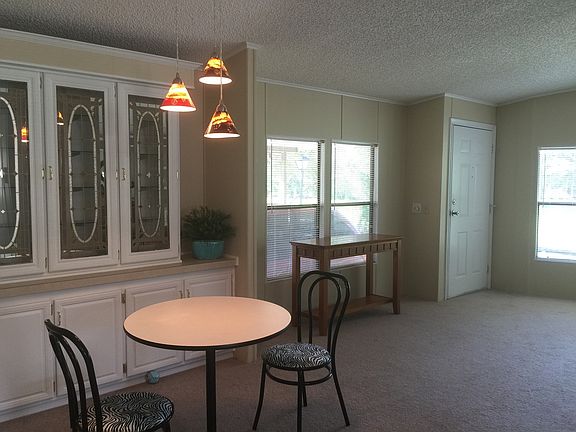 4th image of 16495 Avenida Del Lago
