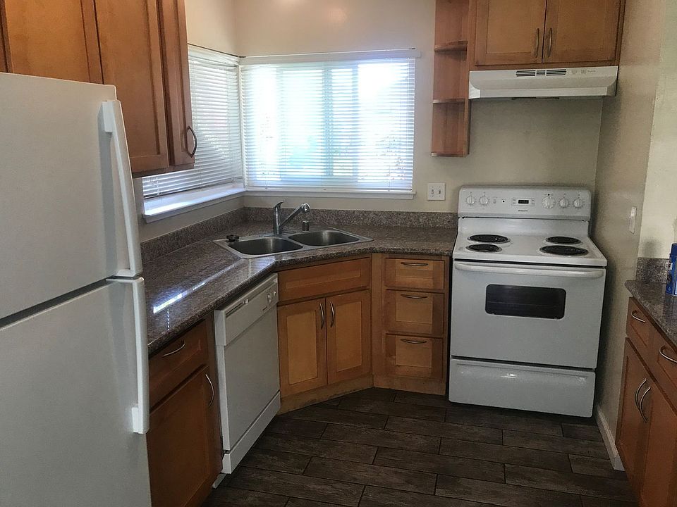 1st image of 3147 Williamsburg Dr APT 1