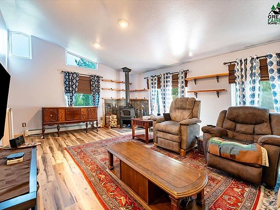 4th image of 1535 Golden View Dr