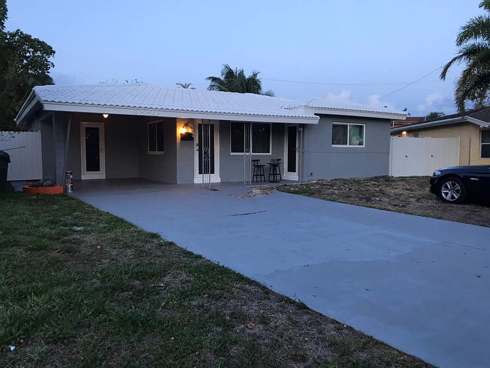 1st image of 4880 NE 8th Ave