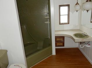 2 Inner Dr, Vienna, OH 44473