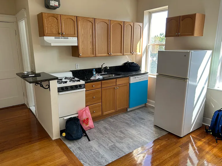 1185 Commonwealth Ave #19 — Photo 1