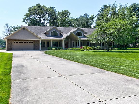 2nd image of 15066 Mercury Dr