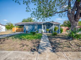 2006 Canteen St, San Antonio, TX 78227