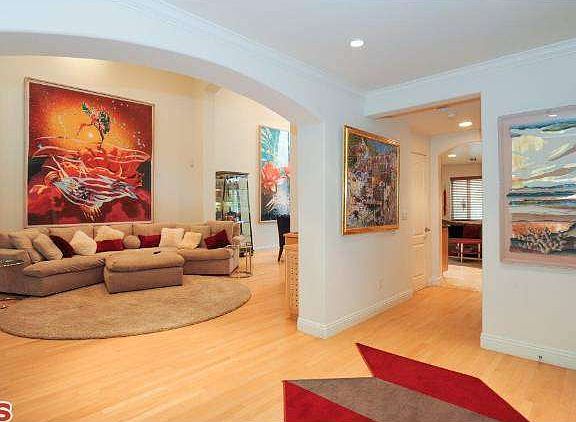 3rd image of 11974 Mayfield Ave Unit 8