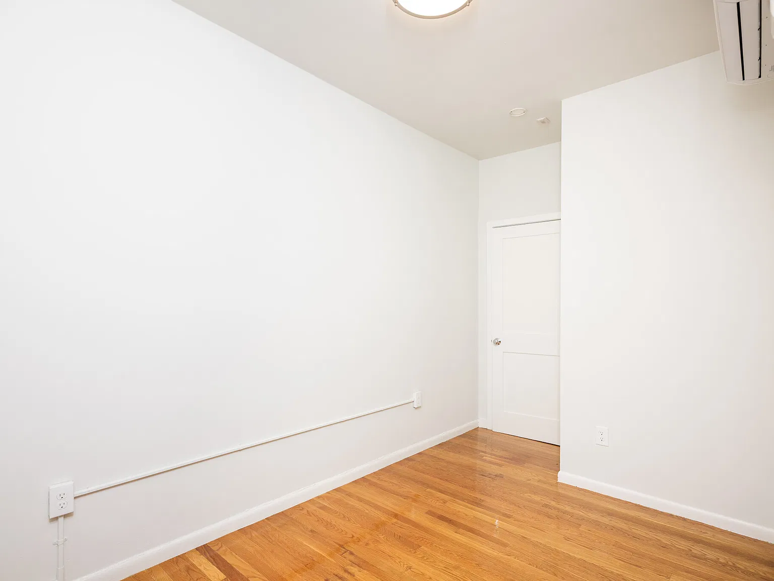 1 bed, 1.0 bath, 344 sqft, $2,650 — Photo 3
