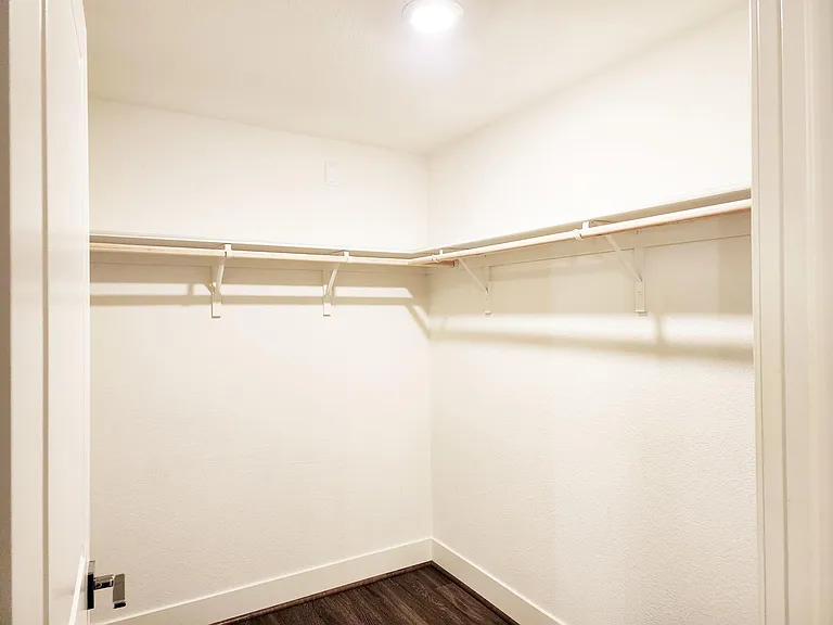 Walk in Closet