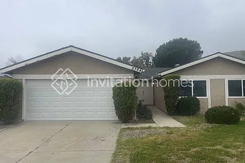 5794 N East St Photo 1
