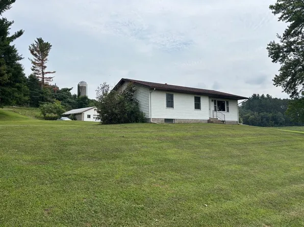 N24454 Washington Coulee Rd, Ettrick, WI 54627
