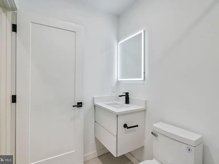 1623 Christian St #1 — Photo 24