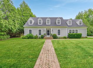 150 Breese Ln, Southampton, NY 11968