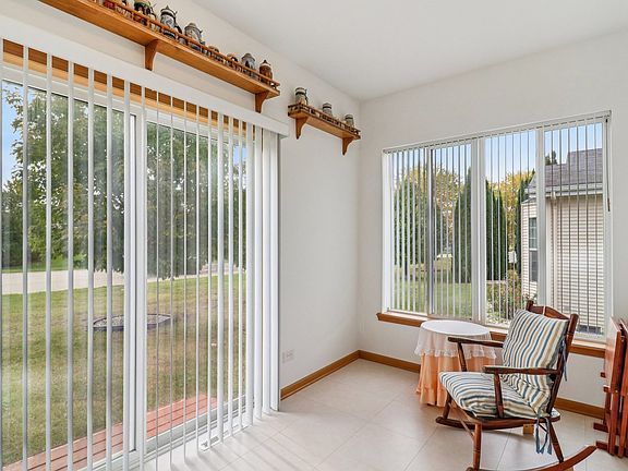3rd image of 3306 Stakes Ln