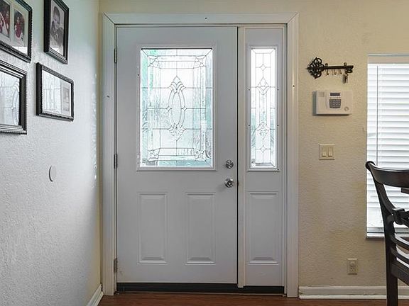 4th image of 40853 Lynbrook Dr
