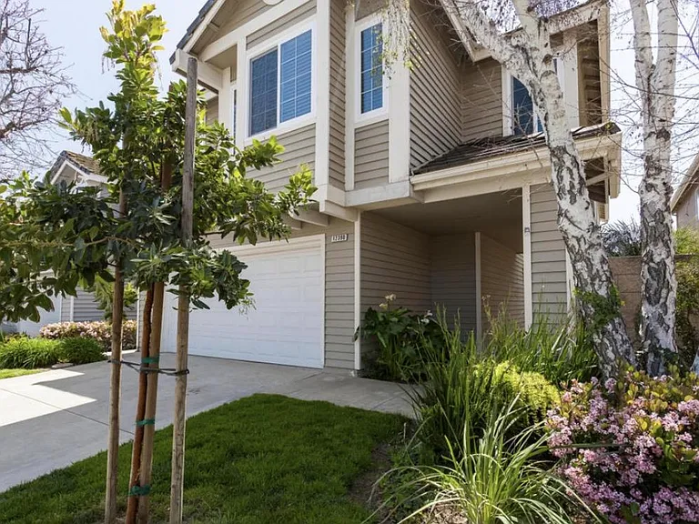 12390 Alderglen St — Photo 2