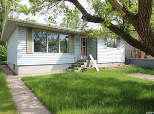 175 6th Ave W, Shaunavon, SK S0N2M0