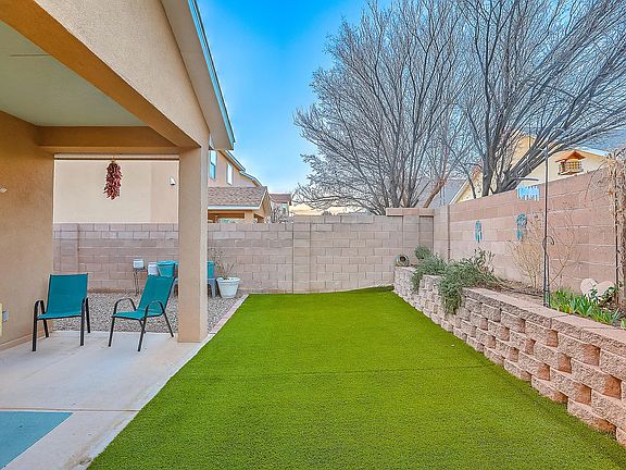 5th image of 1042 Reynosa Loop SE