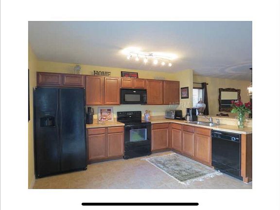 4th image of 15641 Galbi Dr