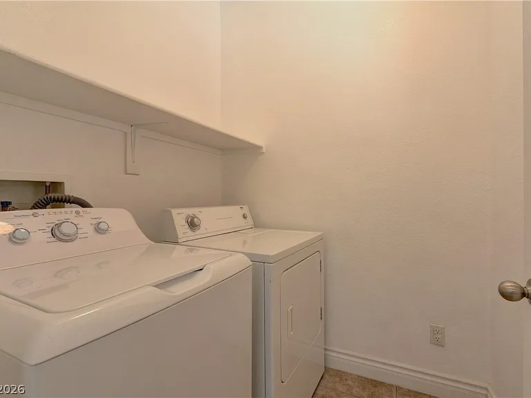 8732 Salvestrin Point Ave — Photo 13