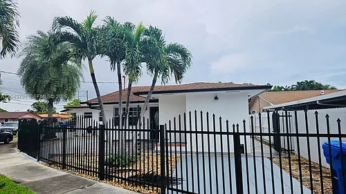 3180 SW 25th Ter Photo 1
