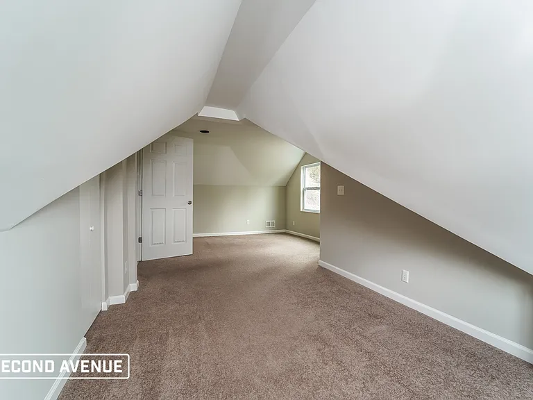 1800 Saint Patrick St — Photo 11