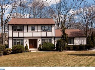 65 Pleasant Hill Dr, Glen Mills, PA 19342