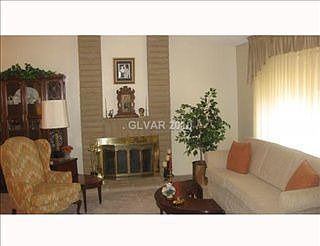 5th image of 3087 Cadbury Dr