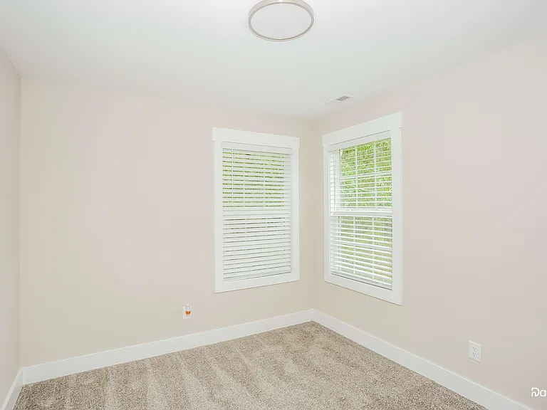 117 Fort Worth Ave — Photo 9