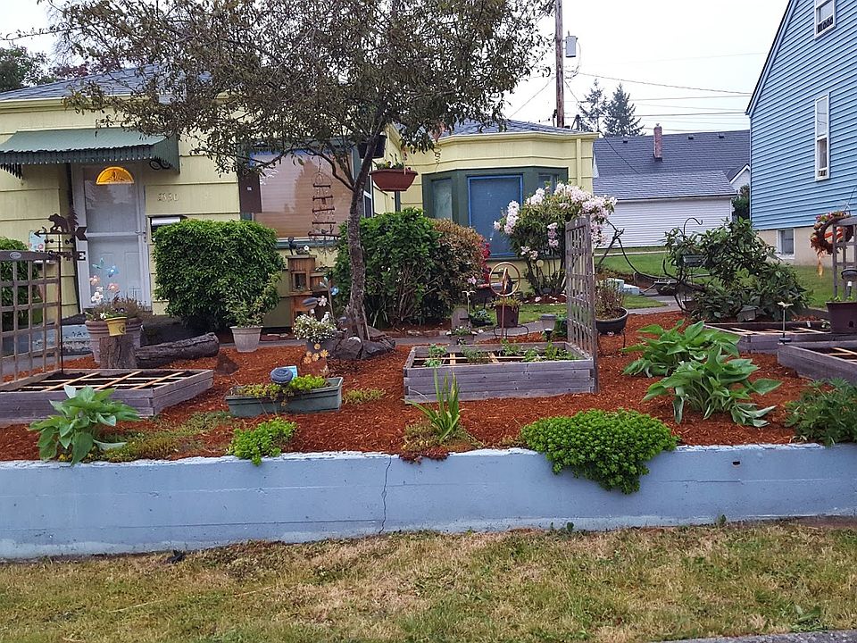 1st image of 2330 9th St