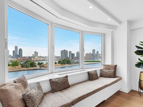 3rd image of 45 Sutton Pl S APT 16K