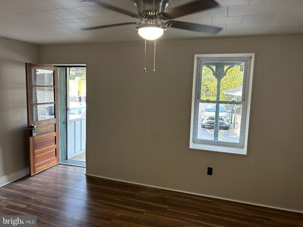 746 W Lincoln Hwy
