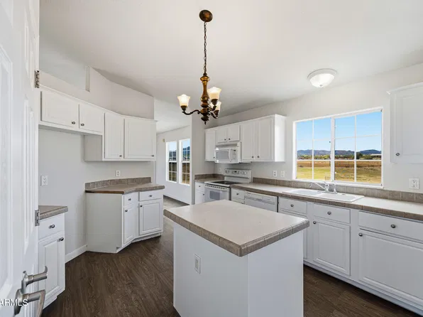 32248 N MILDRED Road, San Tan Valley, AZ 85144