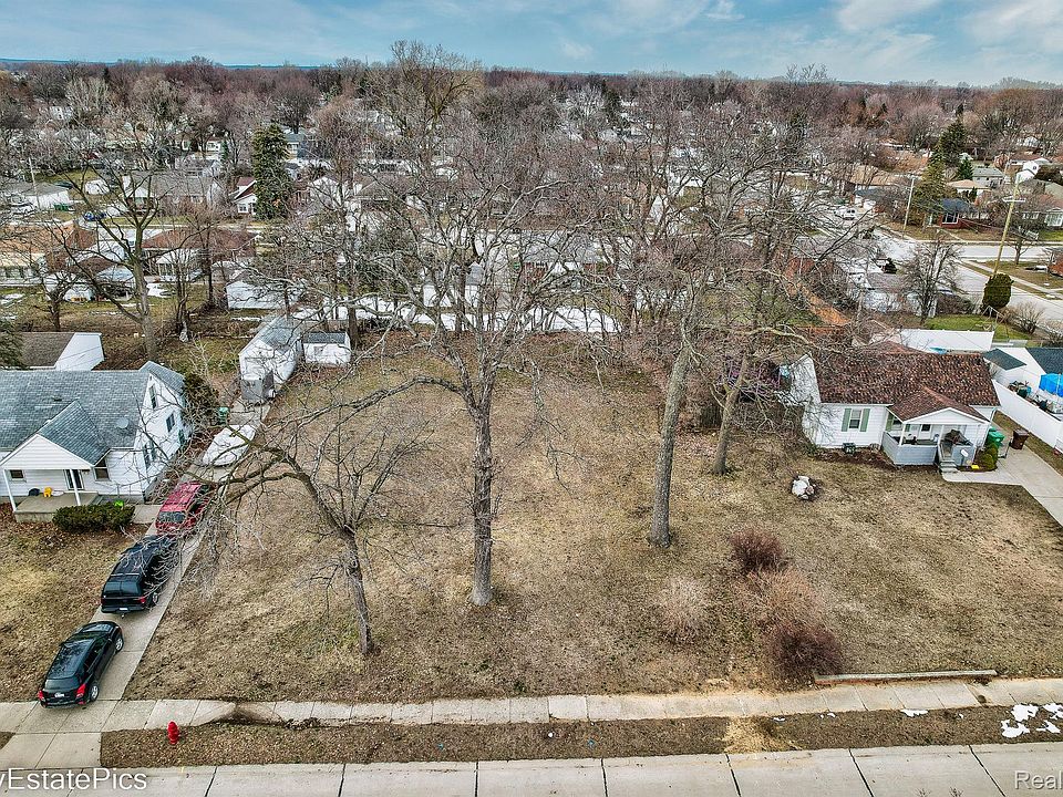 1st image of 0 Rosslyn Ave