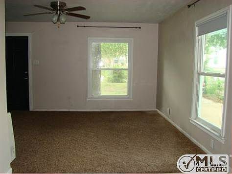 5th image of 2607 Jackson Dr