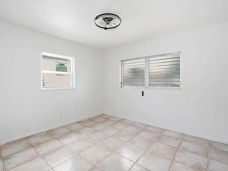 3106 W Braddock St — Photo 13
