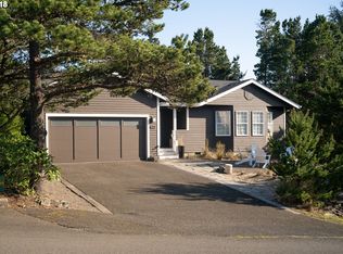 422 Upland Dr, Manzanita, OR 97130