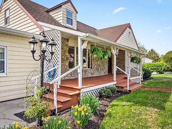 4th image of this home